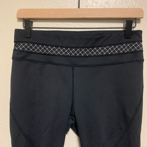 Athleta black with mesh detail leggings - Picture 3 of 5